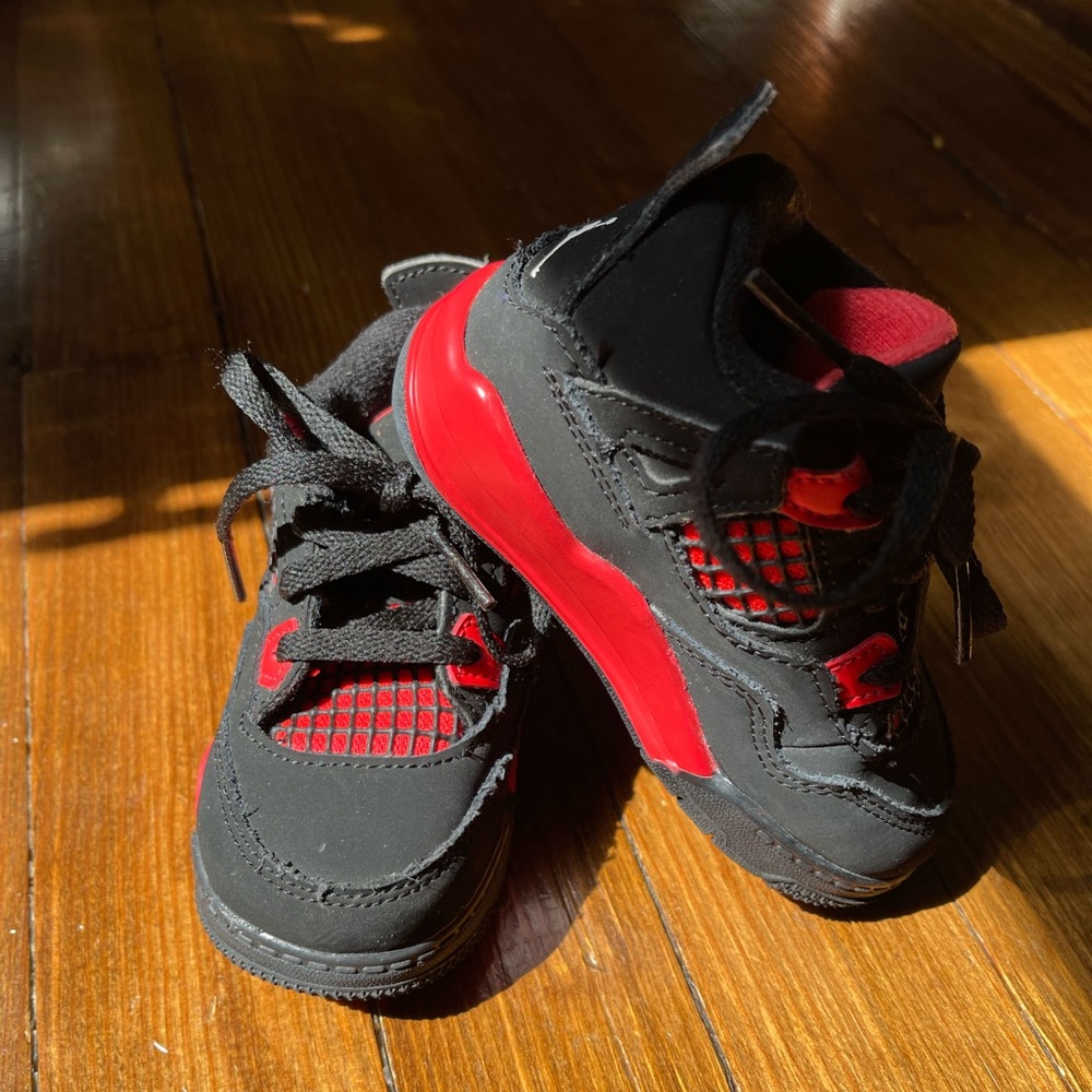 Jordan Retro 4’s
